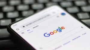 Google vai cessar a prática de ocultar endereços completos de sites no navegador Chrome.